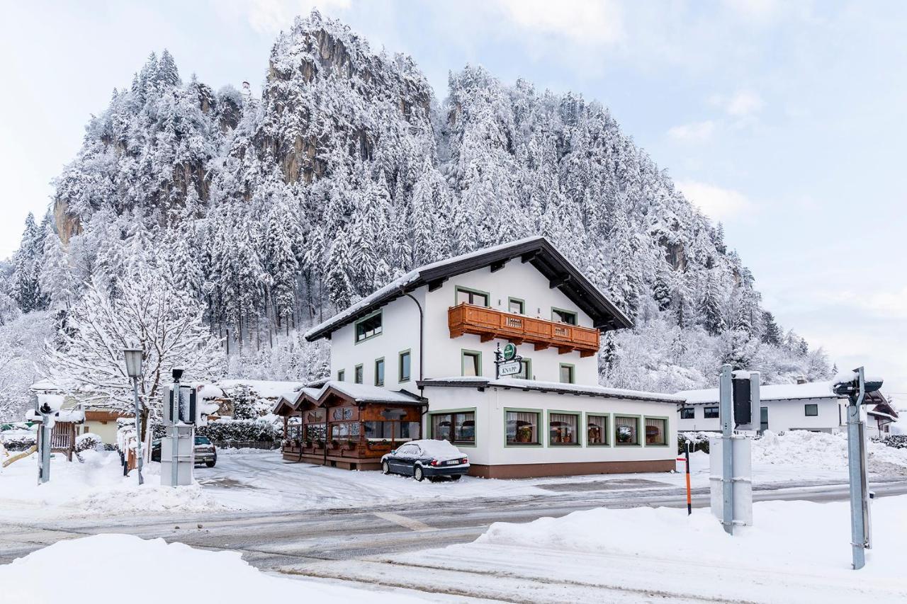 Gasthof Pension Knapp Strass im Zillertal Exteriér fotografie